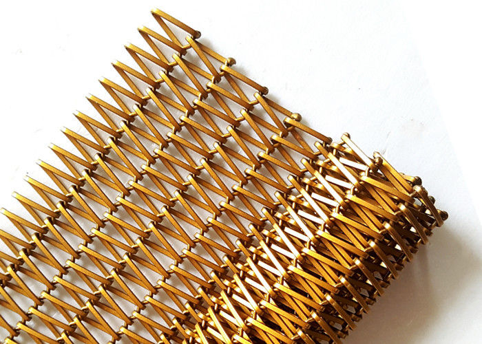 <strong>金色噴涂螺旋不銹鋼網簾</strong>